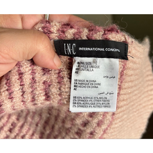 Cozy Pink Knit Scarf - Picture 2 of 2